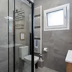Lago Village House Daire *