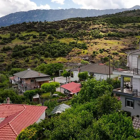 Lago Village House Apartment *