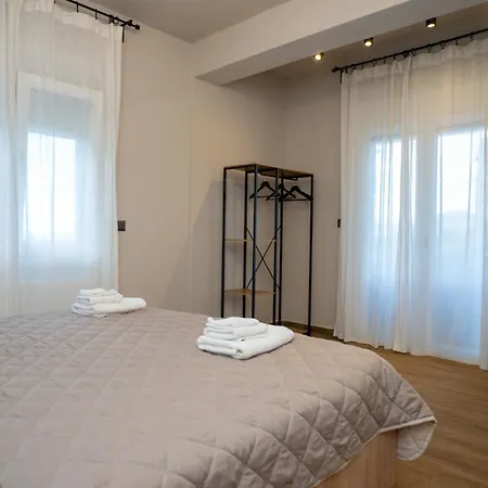 Lago Village House *