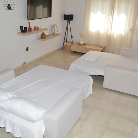 Lago Village House קאלאבאקה